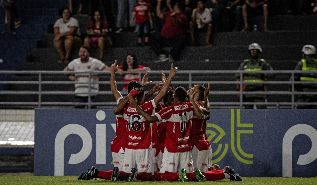 CRB recebe o Bahia pela última rodada da Série B com equipe baiana brigando por acesso