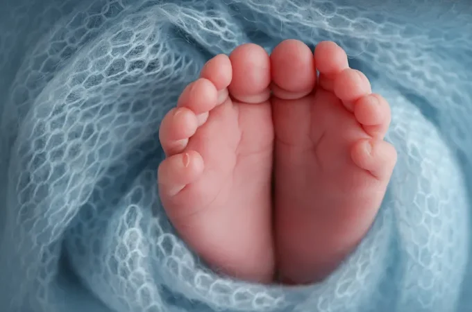 Bebê ‘volta à vida’ durante o velório após ser dado como morto em maternidade