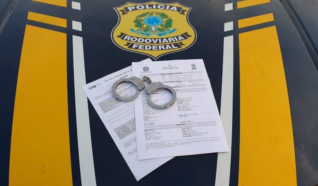 PRF em Alagoas prende foragido da Justiça por diversos crimes