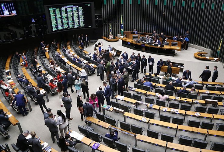 A Segurança Pública como Direito Fundamental de Segunda Dimensão e os Impactos da PEC 18 no Ordenamento Jurídico Brasileiro