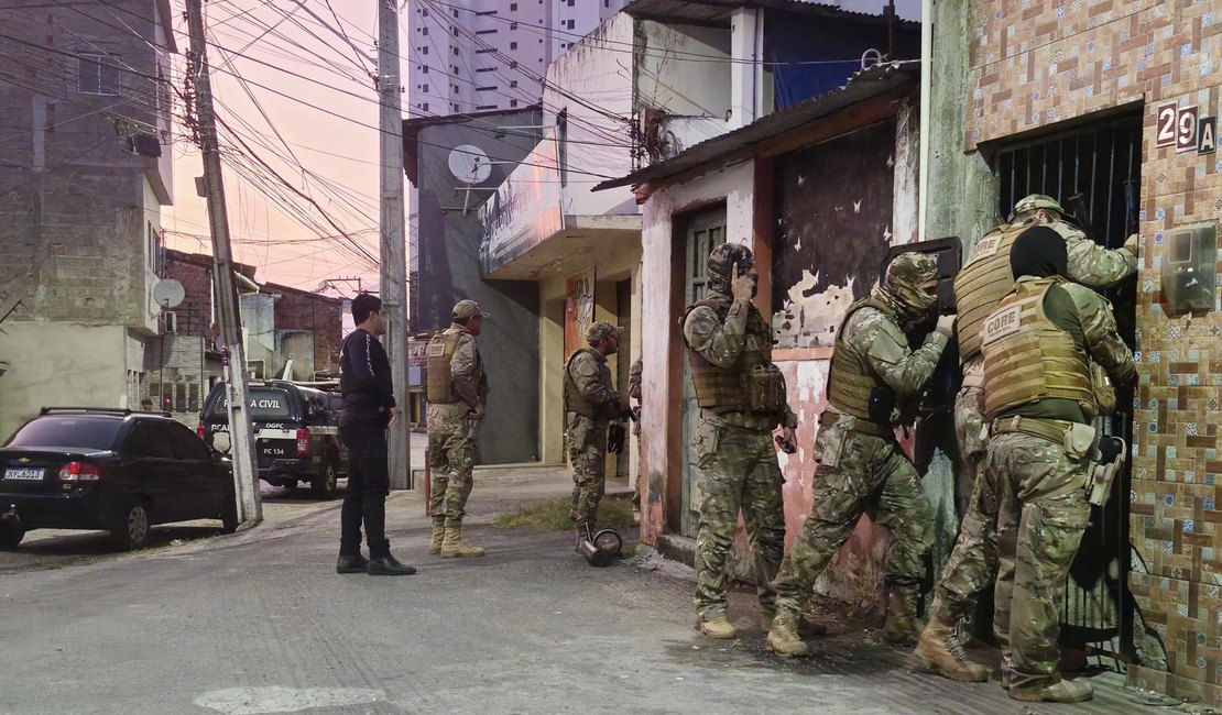 Polícia Civil prende membros de facção criminosa em megaoperação na Região Metropolitana de Maceió