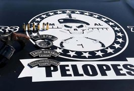 PM prende idoso com arma e munições durante cumprimento de mandado no Sertão alagoano