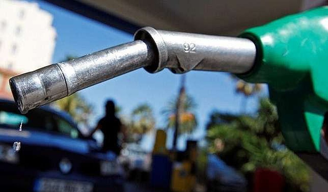 Petrobras aumenta preço da gasolina em 3,5%