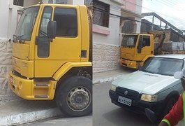 Vídeo. Para evitar tragédia, condutor joga caminhão contra residência no Agreste