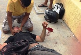 Motorista de caminhão invade contramão e colide contra motociclista, em Arapiraca