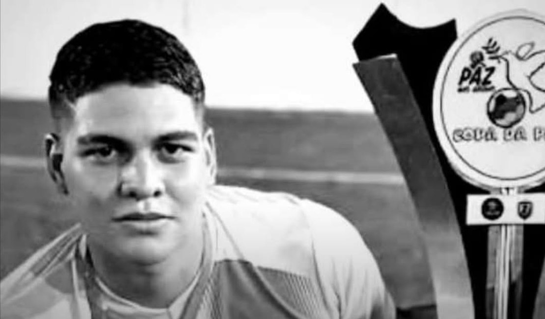 Jovem atleta de Fut7 morre ao ser atingido por carro em Maceió; namorada fica ferida