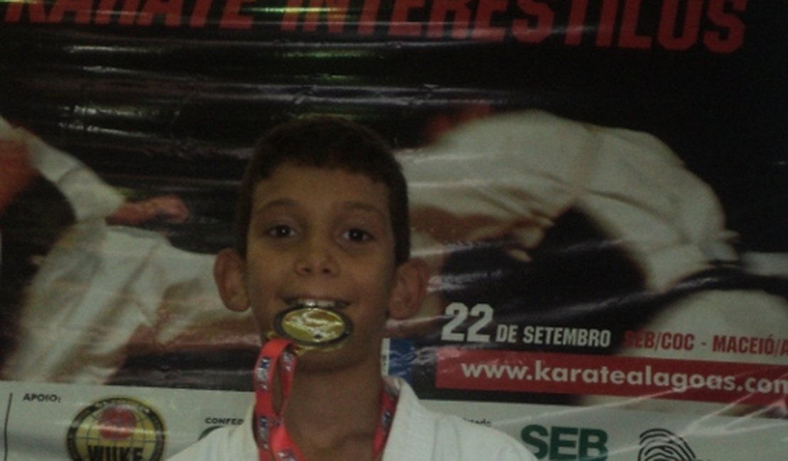 Arapiraquense vence Campeonato de Karatê em Maceió