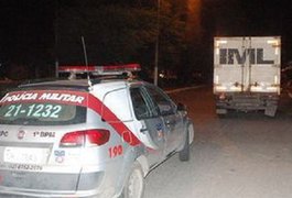 Jovem é espancado a pauladas e morre na parte baixa de Maceió