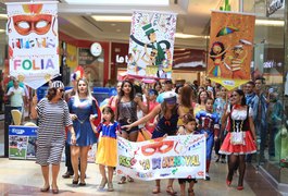 Crianças autistas participam de ressaca de carnaval no shopping de Arapiraca