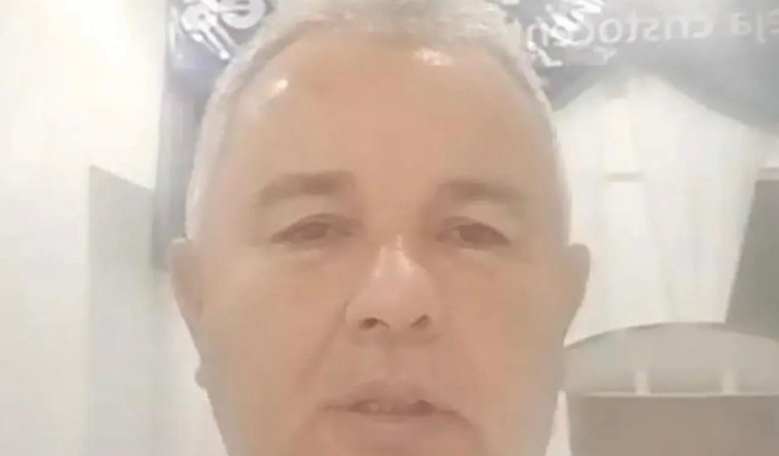 Homem é encontrado morto no sofá de casa em Feira Grande