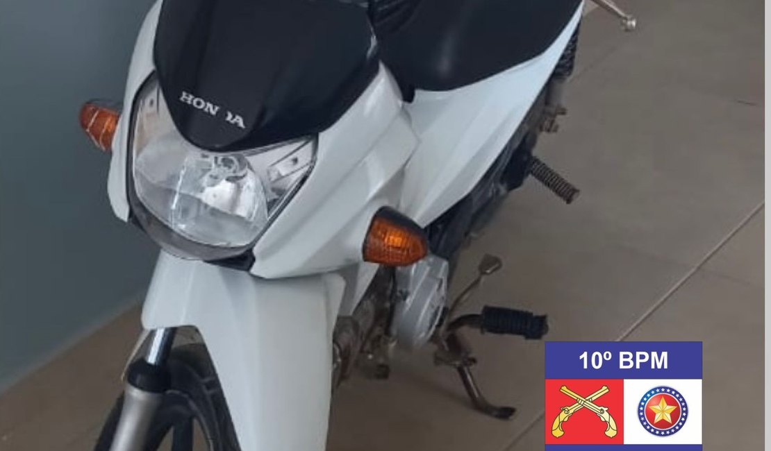 PM flagra adolescente conduzindo moto roubada em Palmeira dos Índios