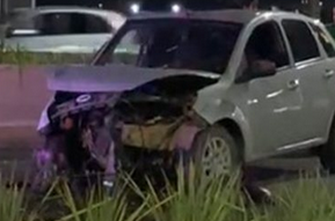 Motorista colide carro contra mureta de proteção e morre em Rio Largo