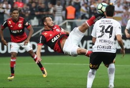 Com golaço Flamengo arranca empate do Corinthians na Arena