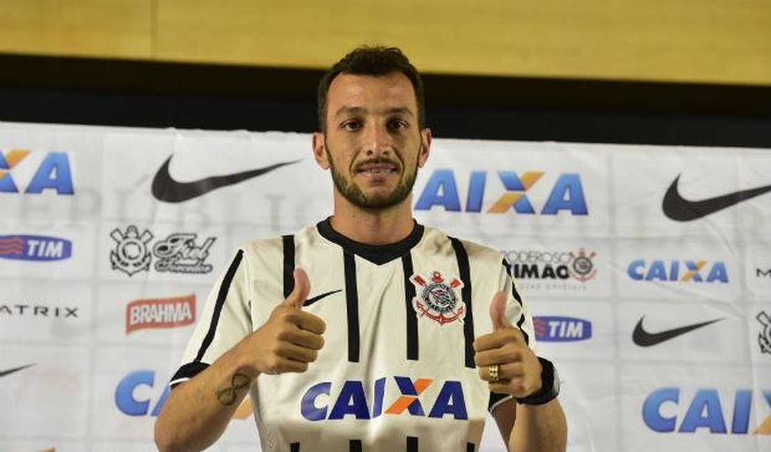 Dracena exalta torcida e Arena Corinthians, mas dispensa faixa