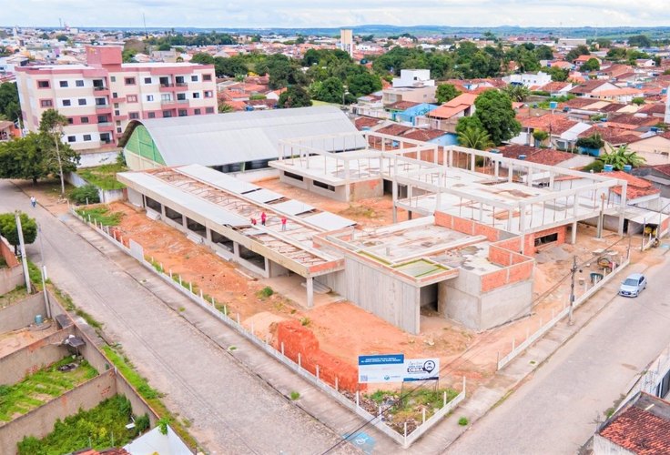 Luciano Barbosa agradece apoio do deputado Daniel Barbosa para acelerar a obra da Escola-modelo em Arapiraca