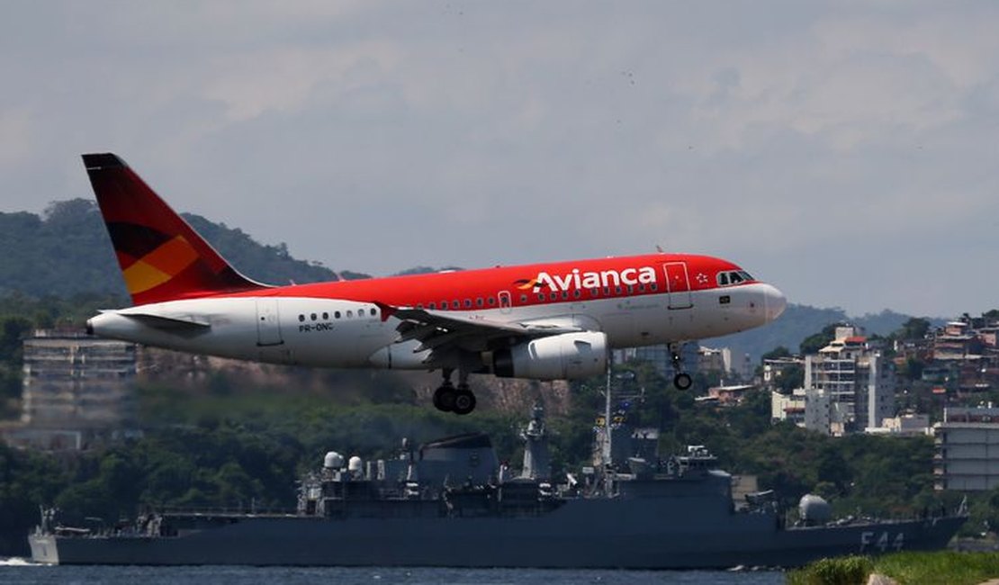 Avianca cancela quase 2 mil voos até o dia 28