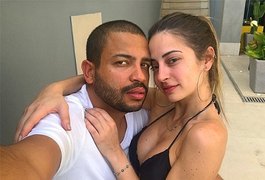 Mulher de Projota diz que se afastou das redes sociais depois que filha recebeu ameaça de morte