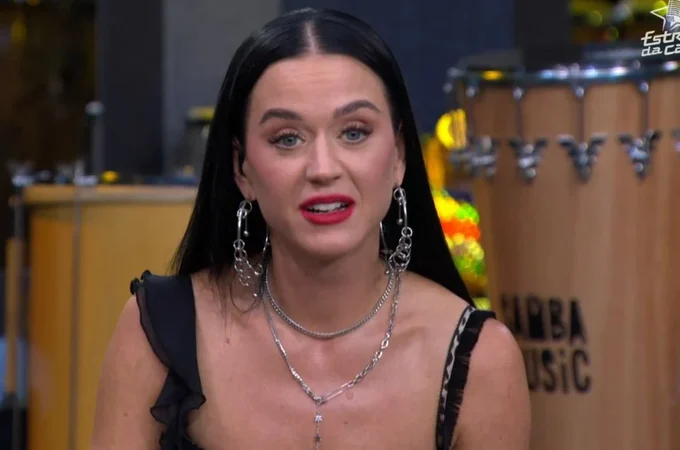 Katy Perry grava entrevista para o Mais Você e leva marmita com comidas brasileiras