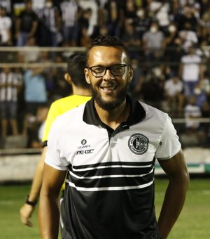 Após saída de Celso Teixeira, ASA anuncia auxiliar técnico Jota como novo treinador