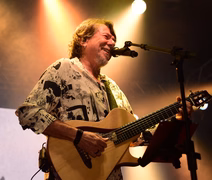 Show de Lenine encerra a Festa Literária de Penedo 2025