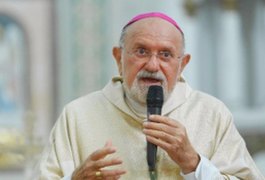 Dom Antônio Muniz passa por novo procedimento médico e tem expectativa de alta