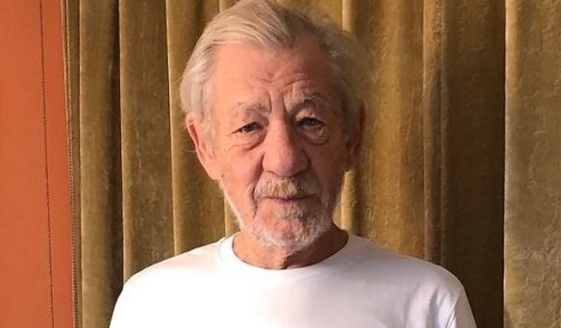 Ian McKellen, o Gandalf de Senhor dos Anéis, comemora vacinação contra covid: “Eufórico”
