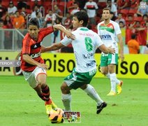 Flamengo leva gol no último lance e só empata com a Portuguesa