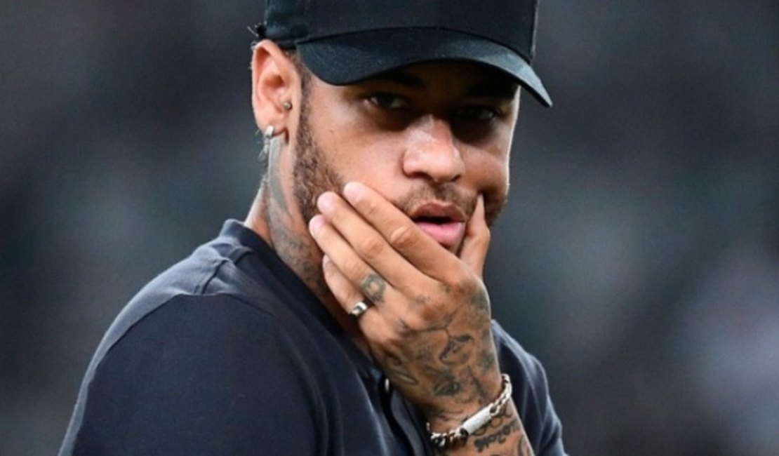 Lateral do Barcelona aceita ser incluído em 'operação Neymar'