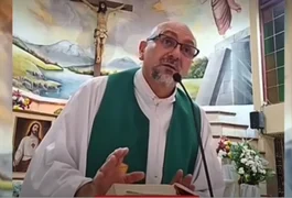 Padre refletiu antes de cruz cair sobre ele no Equador: 'Todos morreremos'