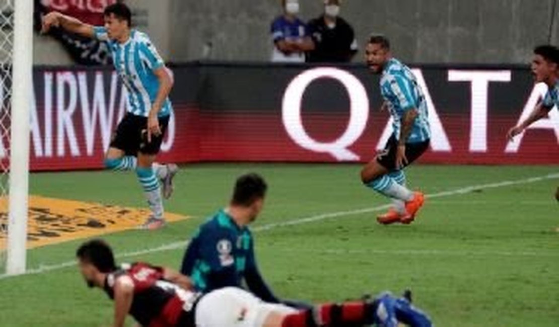 Flamengo perde nos pênaltis para o Racing e se despede da Libertadores