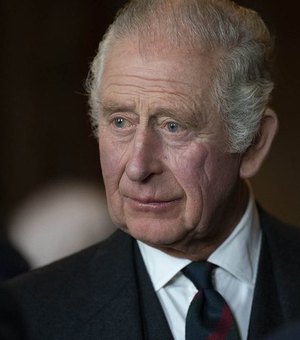Rei Charles III disse à Princesa Diana durante briga que 'poderia ser gay', afirma jornalista