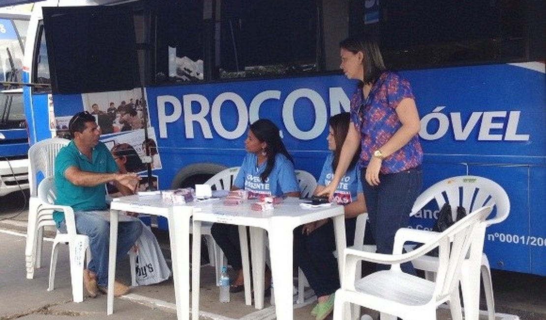 Procon realiza fiscalização em Arapiraca e apreende 245 produtos irregulares
