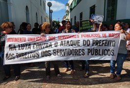 Greve geral dos servidores de Maceió paralisa serviços nesta terça