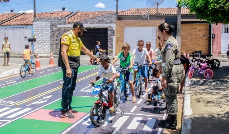 SMTT Penedo e Detran Alagoas orientam crianças do Vale do São Francisco sobre trânsito