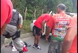 Motorista é esfaqueado por adolescentes durante viagem fretada na BR-104