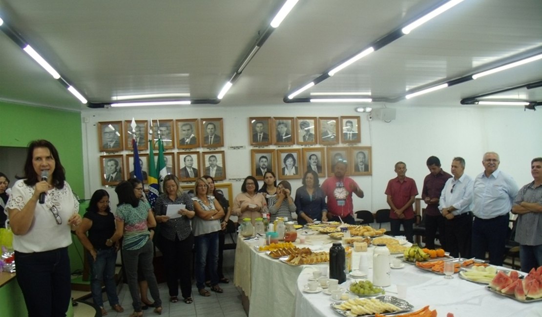 Câmara de Vereadores de Arapiraca comemora Dia dos Pais