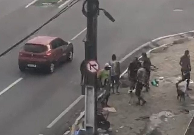 Mulher trans é agredida por grupo no Centro de Maceió; Polícia Civil investigará casos de violência
