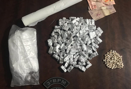 Pelopes encontra grande quantidade de drogas e apreende menores no bairro Brasília, em Arapiraca