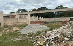 Abandono da Escola Municipal Zumbi dos Palmares