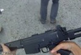 Polícia Militar apreende Fuzil Parafal no bairro Cidade Universitária, em Maceió