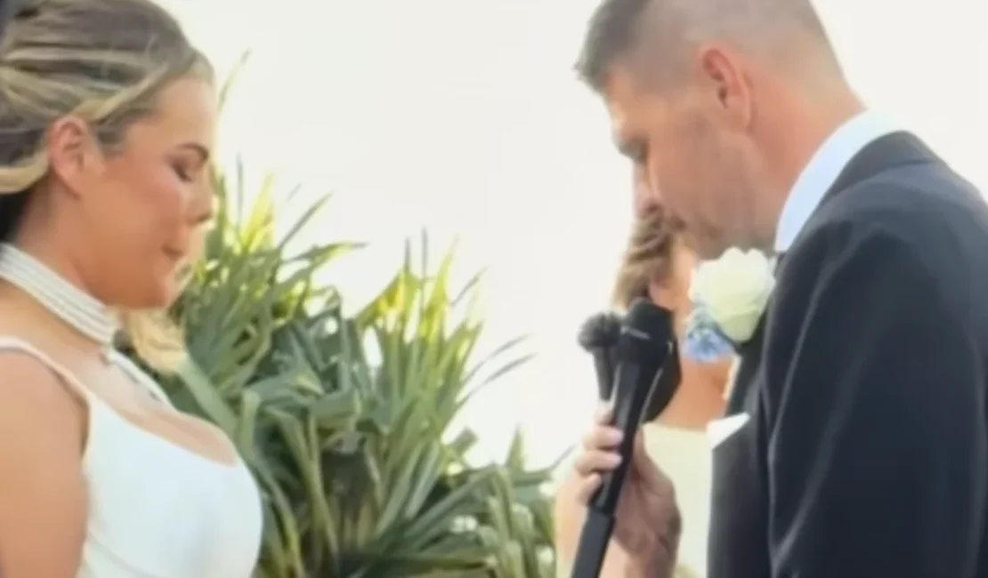 Noivo chama esposa pelo nome errado durante cerimônia de casamento