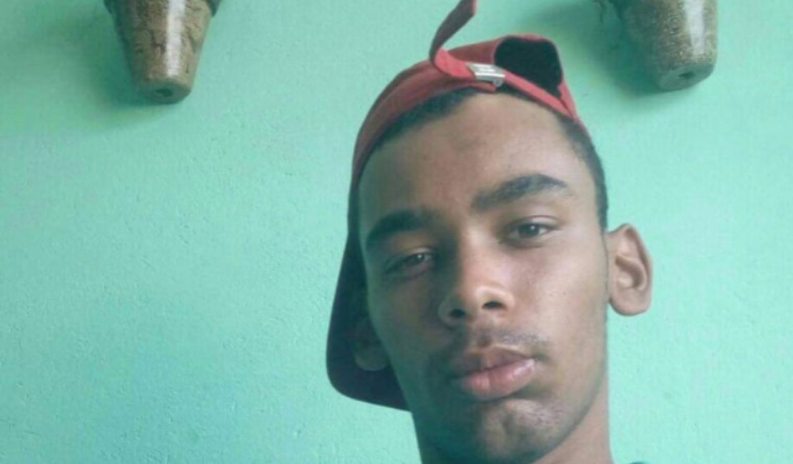 Veja a identidade do jovem morto a tiros em via pública no Manoel Teles, em Arapiraca