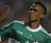 Após 10 jogos de jejum, Palmeiras vence o Coritiba e deixa Z4