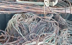 Companhia de Choque apreende fios de cobre, munições e carregador em operação em Maceió