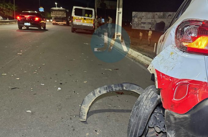 Acidente envolvendo três veículos é registrado entre os bairros Planalto e Brasiliana, em Arapiraca