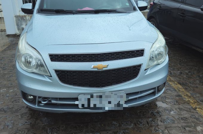 Veículo com restrição de roubo é recuperado pela PM em Porto Real do Colégio