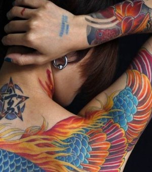 União Europeia proíbe tatuagens coloridas por causa de riscos à saúde