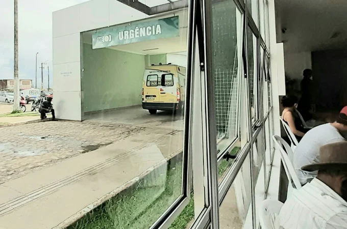 Acidente deixa vítima ferida após colisão entre veículos nas Batingas, em Arapiraca