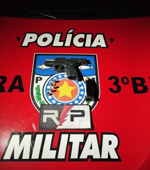 Durante confusão, homem apanha arma de fogo do chão, efetua disparos e acaba preso, em Arapiraca