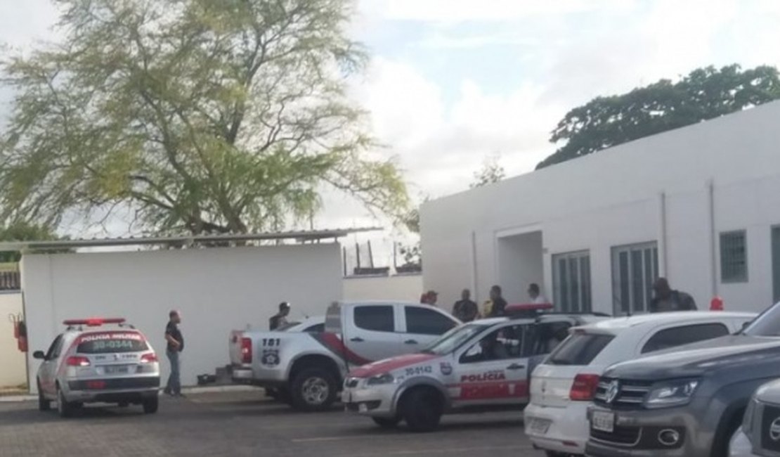 Operação cumpre mandados contra homicidas na orla lagunar de Maceió